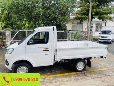 Xe tải Thaco TF230 thùng lửng màu trắng